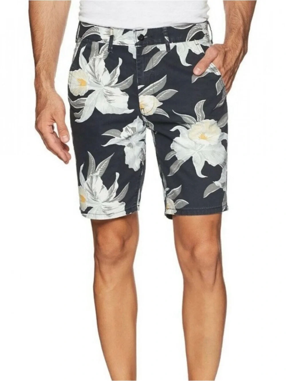 Levi’s Straight Floral‎ Hawaiian Chino Shorts NWT